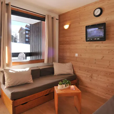 Renove Au Pied Des Pistes, Balcon, Pour 4 Personnes - Fr-1-181-2097