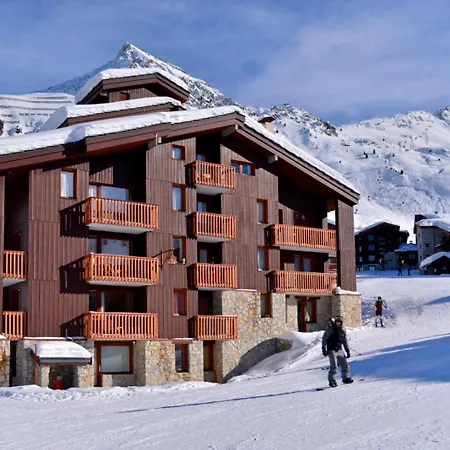 Apartment Renove Au Pied Des Pistes, Balcon, Pour 4 Personnes - Fr-1-181-2097 *