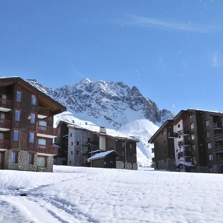 Apartment Renove Au Pied Des Pistes, Balcon, Pour 4 Personnes - Fr-1-181-2097 *
